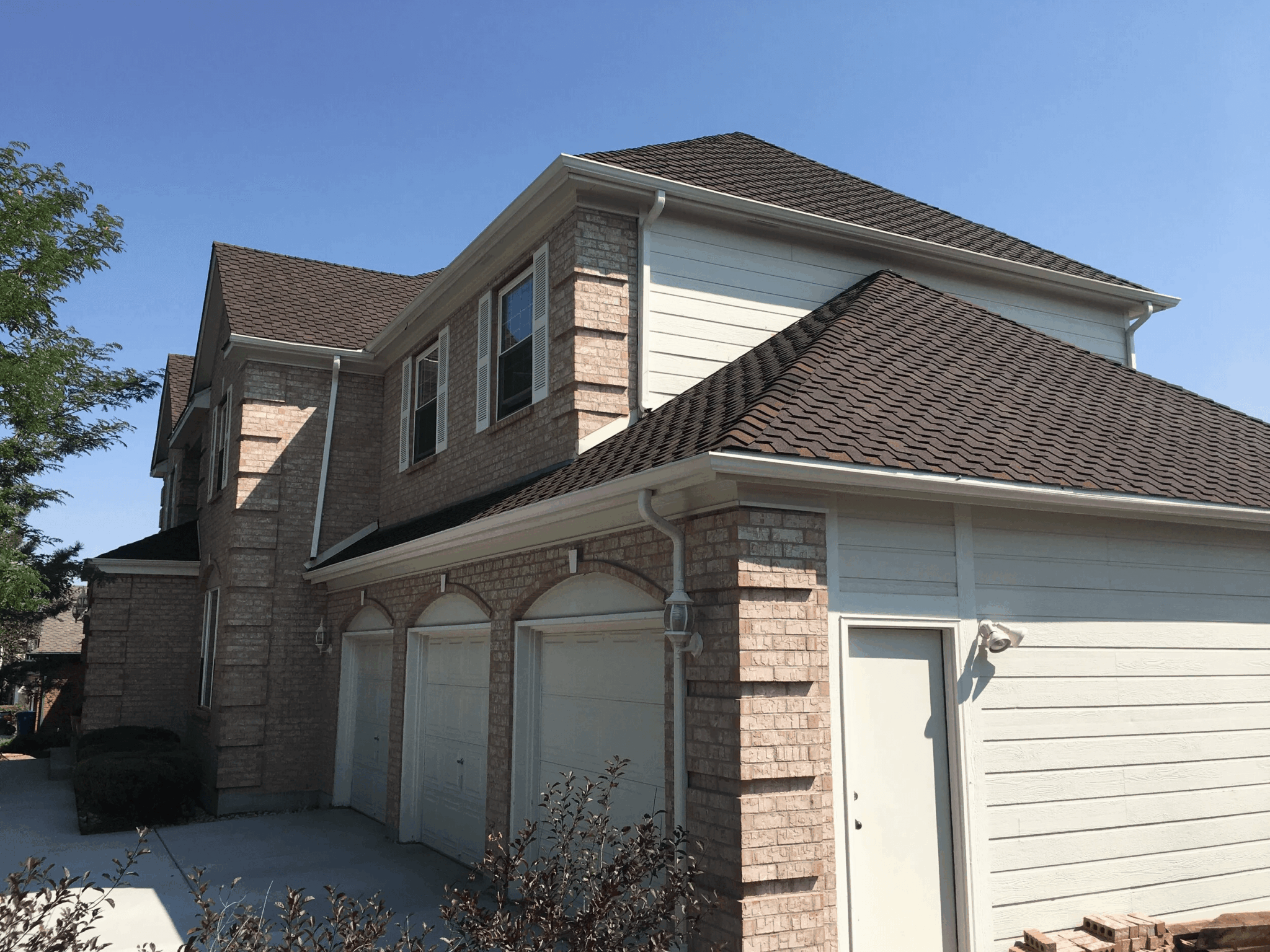 a sunny beautiful house with a great roof